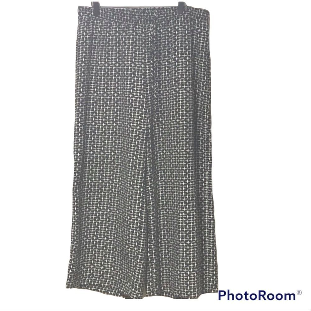Ellen Tracy Brand Wide Legged Pants